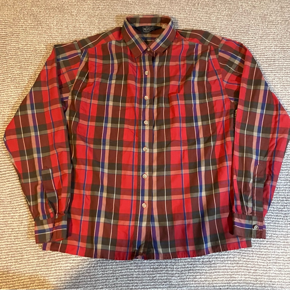 Woolrich women’s plaid button up shirt